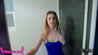 Mofos 2023.05.11. Molly Little You Have To Cum Fast